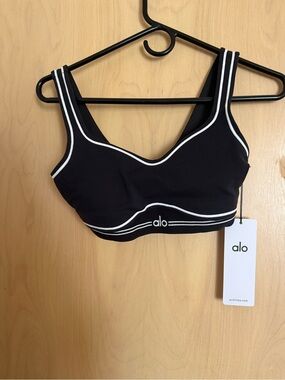 ALO Yoga Black Sports Bra with White Piping